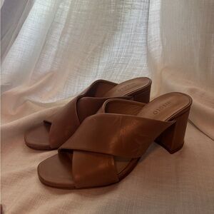 Nisolo Carina Cross Strap Mule In Almond , Size 6! Only Tried On.